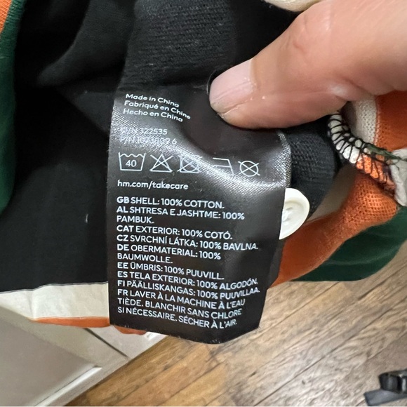 H&M x Stranger Things Relaxed Fit Rugby Shirt - Picture 8 of 9